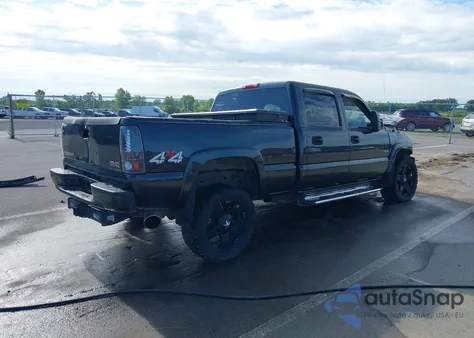 2003 GMC Sierra K2500 Heavy Duty from USA, damaged, VIN 1GTHK23173F183704